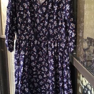 Beautiful boho Justice dress! Flowy floral navy 3/4 sleeve macrame like detail!